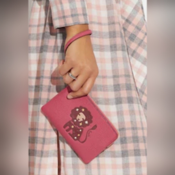 Coach Corner Zip Wristlet With Leo - Picture 3 of 6